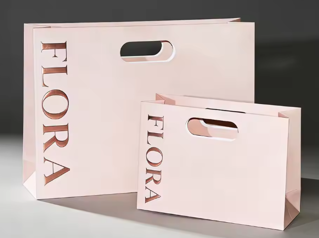 Custom Eco-friendly Kraft Paper Die-cut Handle Bag – Minimalist, Premium Packaging for Apparel and Accessories featuring Hot Stamping